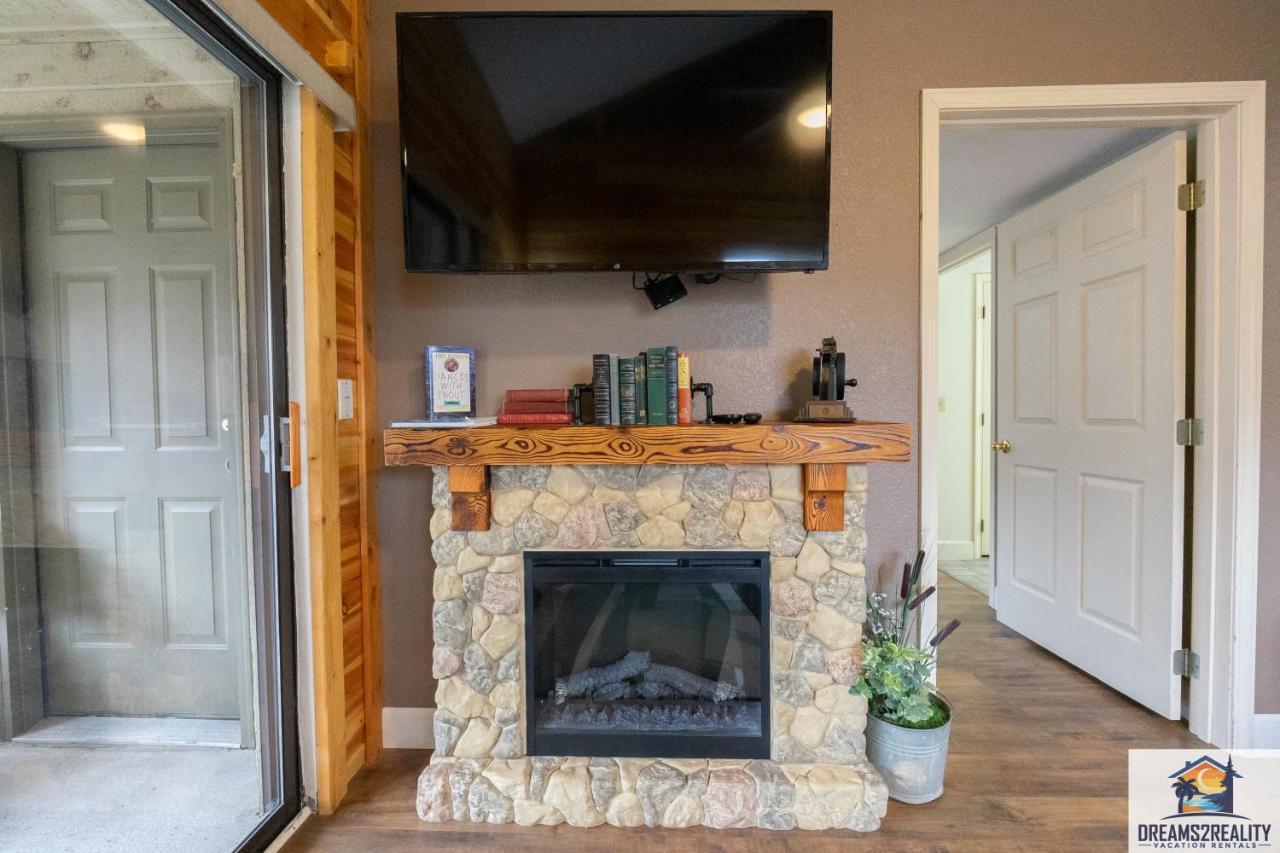 3Br Condo With Lake View - Trout Fishing - Playground - 2 Pools - Free Tickets Included - Pr69-9 Μπράνσον Εξωτερικό φωτογραφία