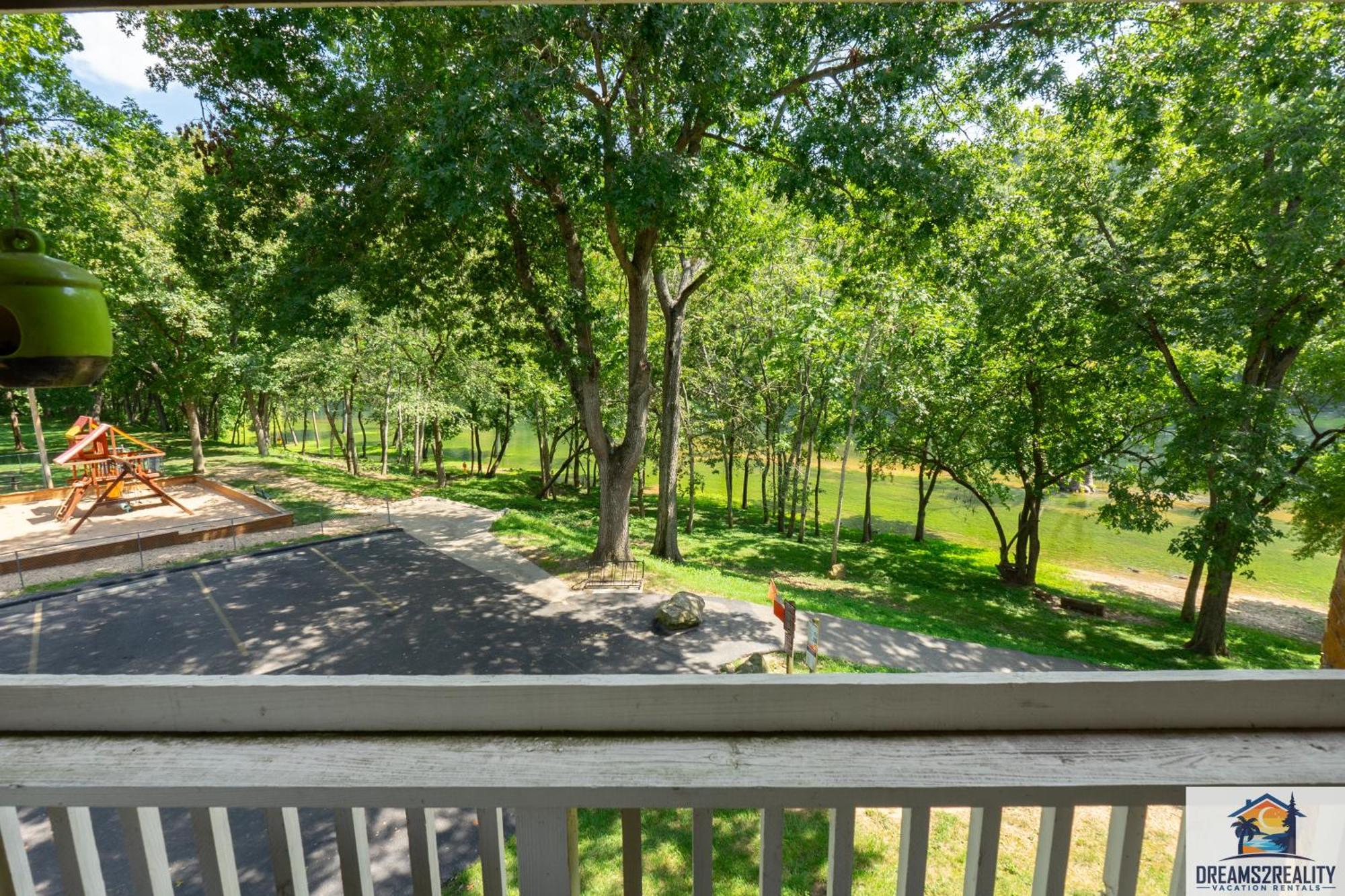 3Br Condo With Lake View - Trout Fishing - Playground - 2 Pools - Free Tickets Included - Pr69-9 Μπράνσον Εξωτερικό φωτογραφία